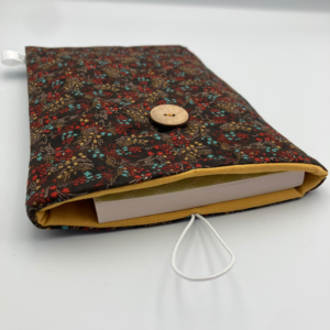 pochette molletonnée pour livre rouge