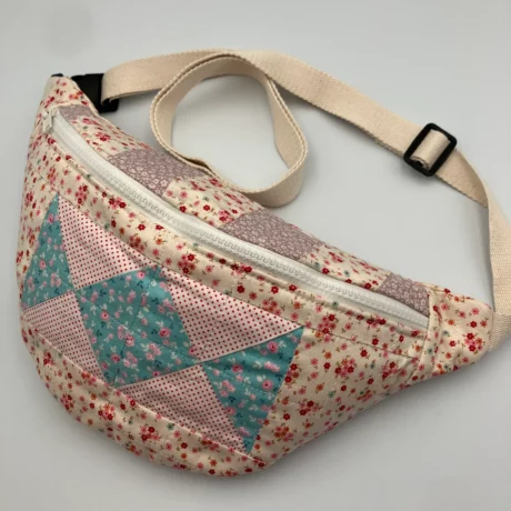 sac-banane-patch-rose-1